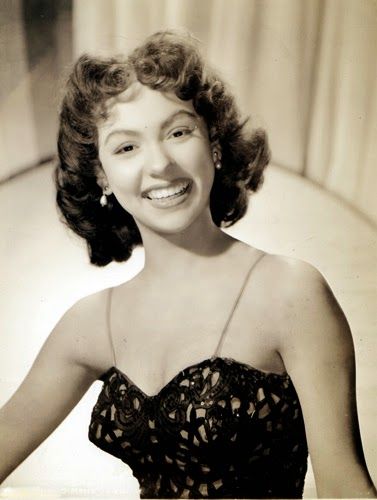 Vintage Glamour Girls: Rita Moreno Puerto Rican Actresses, Pose Portrait, Rita Moreno, Ava Gardner, Classic Actresses, Rita Hayworth, Elizabeth Taylor, Golden Age Of Hollywood, Vintage Glamour