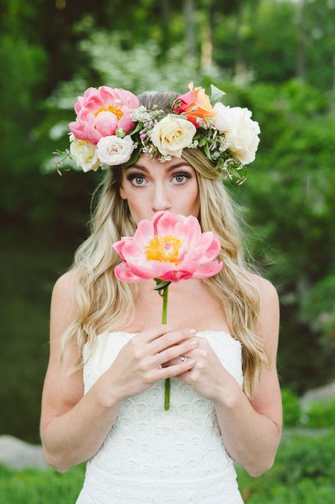 Peony flower crown-Tie the knot in Santorini Peony Flower Crown, Grace Wedding Dress, Delicate Fashion, Flowers In Her Hair, Santorini Wedding, Coral Wedding, Flower Crown Wedding, Romantic Flowers, Bridal Photos