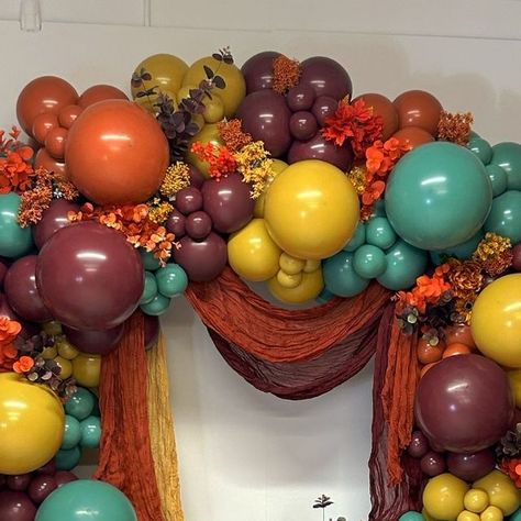 Balloons Wholesaler on Instagram: "🍂 Fall Vibes in Full Bloom! 🍂  Check out this amazing collaboration featuring the rich and earthy fall colors by Kalisan! This gorgeous circle arch, made with Kalisan Sage, Mustard, Burgundy, and Rust Orange, is the perfect embodiment of autumn’s beauty. 🎈  A huge shoutout to the talented artists who brought this masterpiece to life: @balloonbloom_dubai, @dottydotballoons, @Lylebe_balloons, @bibbidibobbidiballoons, @theballoon.makinmama, @goldiesfactory, @lisi.loons, and @artize.events! Incredible work! 👏 @kalisan  #KalisanBalloons #FallColors #BalloonArt #EventDecor #AutumnDecor #Collaboration #WinnerParty #PartyInspiration #PartyStore #Partyballons #PartySupplies" Burnt Orange Balloon Garland, Party Ballons, Circle Arch, Balloon Creations, Orange Balloons, Balloon Ideas, Green Balloon, Gold Balloons, Party Stores