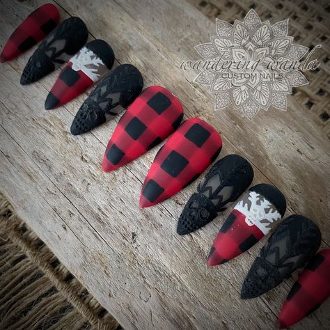 Nails With Negative Space, Buffalo Plaid Nails, Painted Buffalo, Nails Xmas, Nail Enhancements, Themed Nails, Skull Nails, Holiday Nails Christmas, Unghie Nail Art