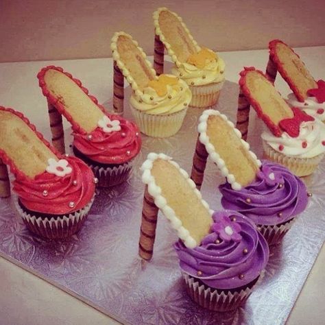 High Heel Cupcakes, Shoe Cupcakes, Cupcake Tutorial, Fest Mad, Cupcake Decoration, Creative Cupcakes, Diy Cupcakes, Cupcakes Decoration, Let Them Eat Cake