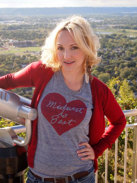 Women's Midwest is Best Tshirt in Gray and Red  by meganleedesigns Painted Overalls, Boho Overalls, Best Tshirt, Overalls Vintage, Boho Sandals, Red Bandana, Retro Summer, Embroidered Hoodie, African Wear