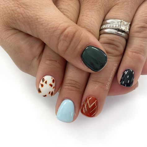 Gel Western Nails, Color Block Nails Simple, Halloween Fall Nails Ideas, Longhorn Nails, Call Nails, Western Fall Nails, Fall Western Nails, Rodeo Nails, Future Nails