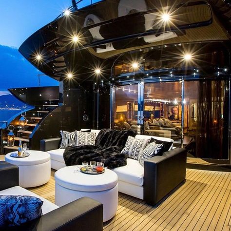 Private Yacht Luxury, Multi Billionaire, Rich Wealthy, Luxury Yacht Interior, Yacht Luxury, Yacht Interior Design, Yacht Builders, Money Rich, Quotes Business