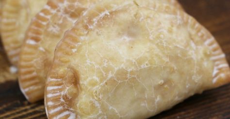 Fruity Fry Pies Are An Amish Delicacy - Secret Recipe Inside This Post! - Page 2 of 2 - Recipe Roost Amish Fry Pies Recipe, Amish Desserts, Fry Pies, Fried Pies Recipe, Decadent Recipes, Hot Roll, Apple Dumpling Recipe, Amish Bread, Fruit Pies