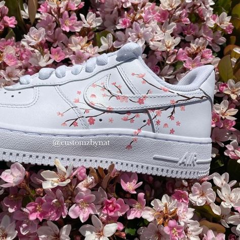 Blossom Drawing, Customized Shoes, Custom Shoes Diy, Air Shoes, Japanese Sakura, Shoes Diy, Air Force 1 Custom, Custom Air Force 1, Personalized Shoes