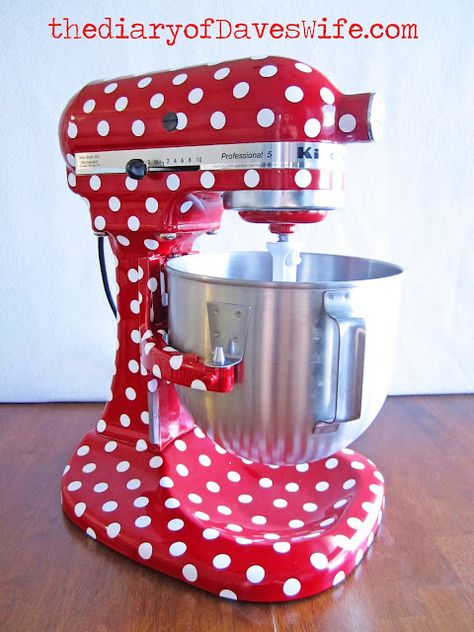 vinyl scraps. - A girl and a glue gun Minnie Mouse Kitchen, Genius Ideas, Spring Projects, Red Kitchen, Wrapping Ideas, Spring Diy, Red Polka Dot, Kitchen Aid Mixer, Kitchen Stuff