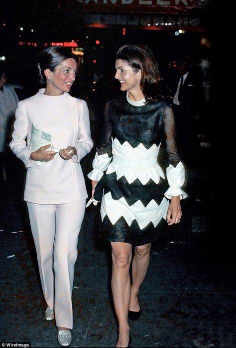 Lee Radziwill Style, Jackie Onassis Style, Renzo Mongiardino, Jackie Oh, Glamorous Women, Jackie O Style, Lee Radziwill, Jackie Onassis, Jackie O