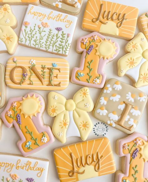 First Birthday Cookies, Frame Ideas, Baby Cookies, Party Pants, Sweet Cookies, Cookie Inspiration, Flower Cookies, Cookie Art, Birthday Cookies