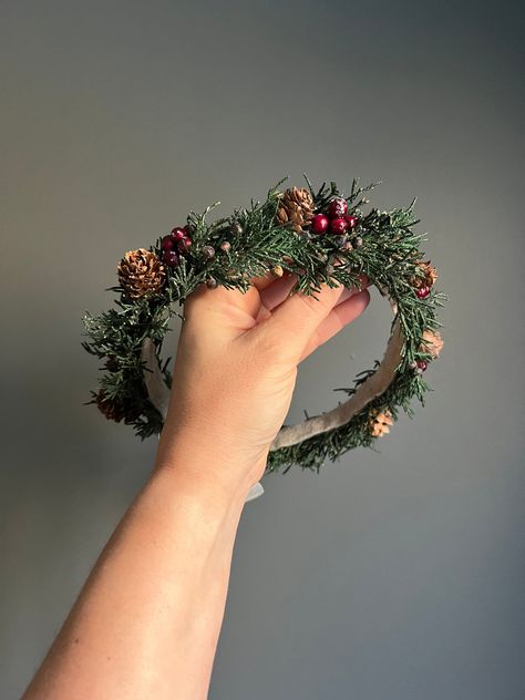 Juniper Flower, Greenery Crown, Mini Pinecones, Christmas Wedding Flowers, Christmas Headpiece, Christmas Crown, Newborn Crown, Crown Halo, Baby Flower Crown