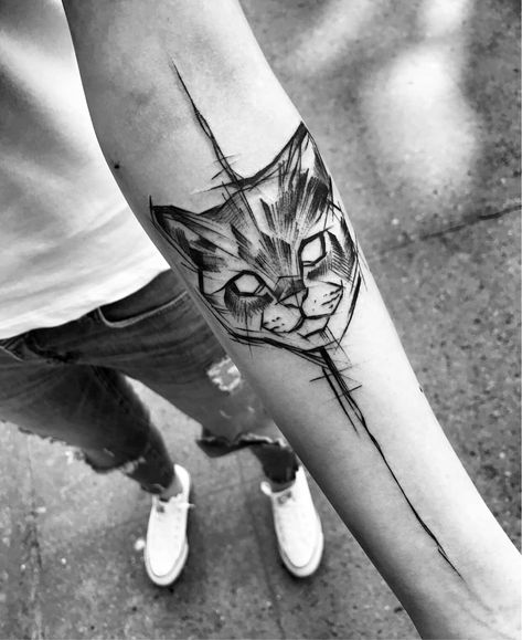 Masculine Cat Tattoo, Cat Tattoo Men, Geometric Tattoo Sketch, Tattoo Crane, Tattoo Gato, Polish Tattoos, Kitty Tattoos, Barber Tattoo, Cute Cat Tattoo