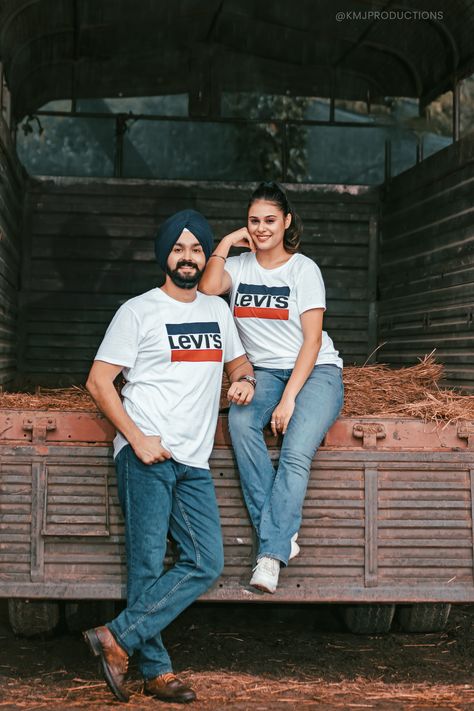 Punjabi Prewedding Photography, Couple Prewedding Photography, Prewedding Photoshoot, Punjabi Couple, Wedding Couple Poses Photography, Wedding Couple Poses, Poses Photography, Prewedding Photography, Couple Poses