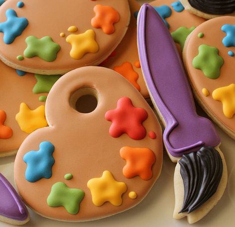 Paint Palette Cookies | Flickr - Photo Sharing! Cookie Shapes, Sweet Sugarbelle, Cutout Cookies, Iced Biscuits, Paint Cookies, Heart Shaped Cookies, Shaped Cake, Cookie Tutorials, Sugar Cookie Designs