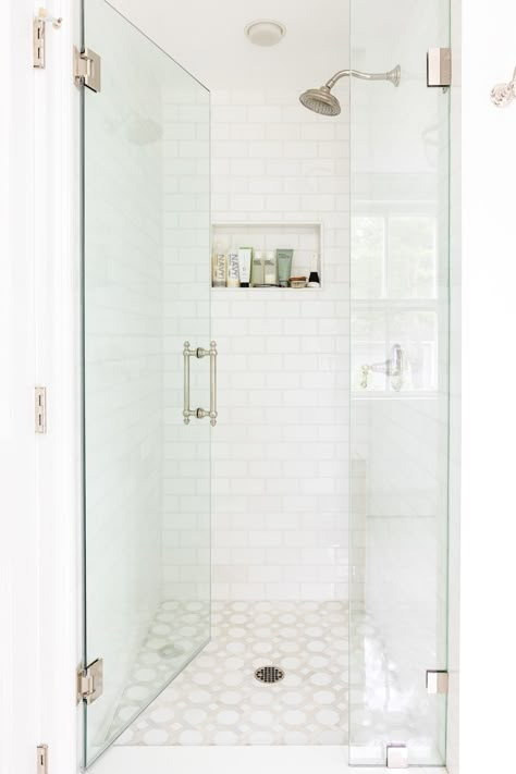 Aesthetic Bathroom Decor, White Subway Tile Shower, White Tile Shower, Subway Tile Showers, 20 Aesthetic, Subway Tiles Bathroom, Design Darling, Shower Floor Tile, Master Shower