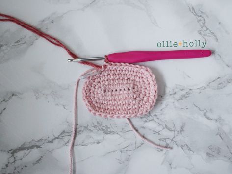 Free Pig Nose-Warmer Crochet Pattern - Ollie + Holly | Amigurumi Crochet Patterns Crochet Nose Amigurumi, Cow Nose, Learning Crochet, Nose Warmer, Wolf Costume, Crochet Mask, Crochet Pig, Pig Nose, Crochet Eyes