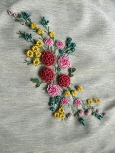 Bullion Embroidery, Brazilian Embroidery Stitches, Knot Embroidery, Ribbon Embroidery Kit, Kurti Embroidery, French Knot Embroidery, Embroidery Lessons, Embroidery Works, Hand Work Embroidery