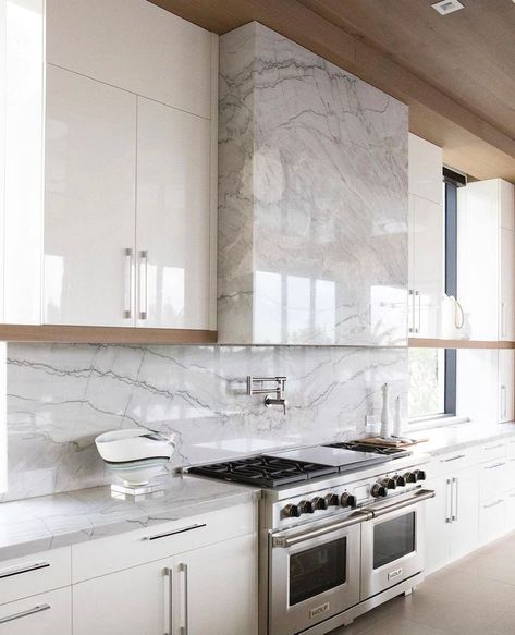 Modern Oven Hood Ideas, Modern Kitchen Hood Design, Stone Oven Hood, Marble Range Hood, Modern Kitchen Hood, Hood Vents, Kitchen Hood Design, Main Kitchen, Kitchen Vent