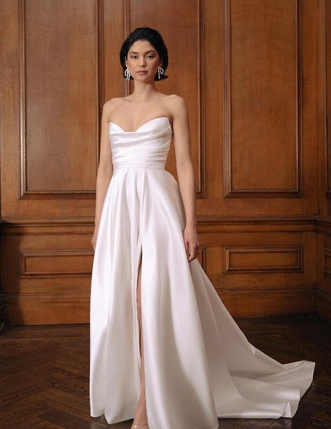 Jenny Yoo Marisol Modern Wedding Dresses, Jenny Yoo Lucinda, Jenny Yoo Marisol, Jenny Yoo Bridal Meredith, Jana By Jenny Yoo, Jenny Yoo Strapless Wedding Dress, Bride Styled Shoot, Body Shape Guide, Jenny Yoo Bridal