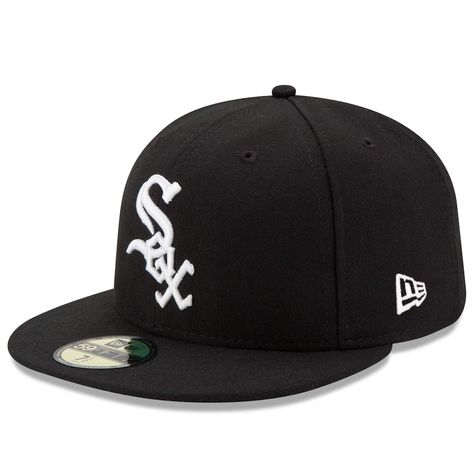 Black Chicago, New Era Cap, New Era 59fifty, Fitted Caps, White Sock, Fitted Hat, Mens Gift Sets, Chicago White Sox, Snapback Cap