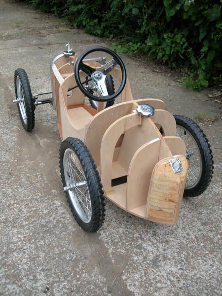 Pedal car plans. (Page 2) : The Pub - Off Topic : CycleKart Forum : The CycleKart Club Soap Box Derby Cars, Soap Box Cars, Motor Mobil, Derby Cars, Cycle Car, Pedal Car, Wooden Car, The Pub, Pedal Cars