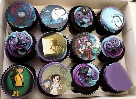 Coraline Cupcake Ideas, Coraline Cake Ideas, Coraline Cupcakes, Coraline Birthday Cake, Caroline Cake, Coraline Cake, Coraline Party, Coraline Birthday, Halloween Deserts