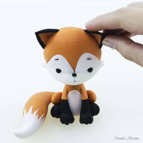 Fox Fox Cake Toppers, Fox Cake, Woodland Cake, Fondant Animals, Cake Topper Tutorial, Mini Tortillas, Fondant Cake Toppers, ดินปั้น Polymer Clay, Woodland Birthday