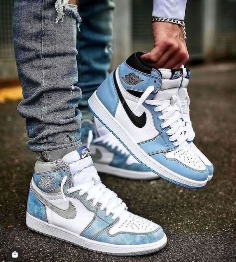 1s Outfit, Jordan 1s Outfit, Nike Aj1, Jordan 1 High Outfit, Retro Outfit, Cheap Jordan Shoes, Jordan Sneaker, Buy Jordans, Outfit Top