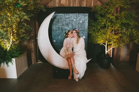 A Midsummer Night's Dream Inspired Wedding: Alicia + Kirk - Green Wedding Shoes Moon Photobooth, Bookish Wedding, Midsummer Nights Dream Party, Midsummers Night, Moon Backdrop, Midsummer Nights Dream Wedding, Starry Night Wedding, Midsummer Dream, A Midsummer Night's Dream