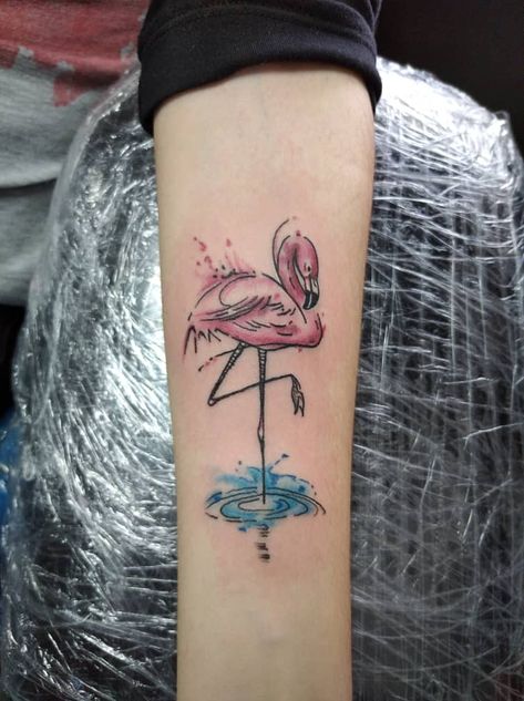 Tatuaje Love, Tattoo Flamingo, Graphic Tattoos, Flamingo Tattoo, Tasteful Tattoos, Ink Inspiration, Foot Tattoo, Love Natural, Tattoos Ideas