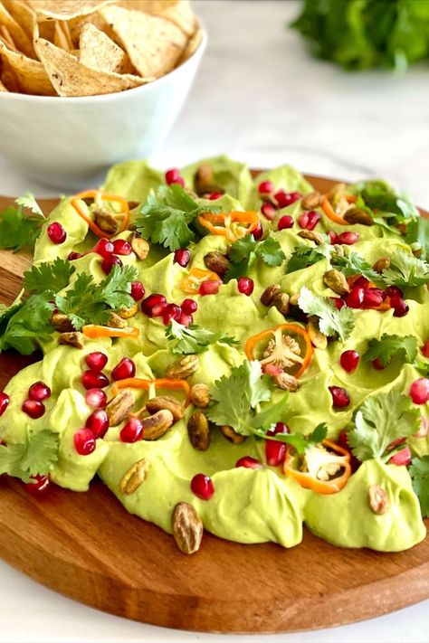 creamy avocado board with toppings Butter Board, Charcuterie Inspiration, Charcuterie Recipes, Party Food Appetizers, Food Presentation, Healthy Nutrition, Nutrition Recipes, Appetizer Snacks, Guacamole