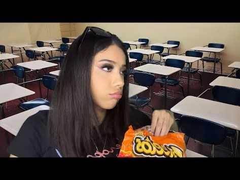 Asmr Popular Girl, Hot Cheetos Aesthetic, Asmr Roleplay Videos, Cheeto Girl, Hot Cheetos, Girl Standing, Asmr Video, Funny Short, Only Girl