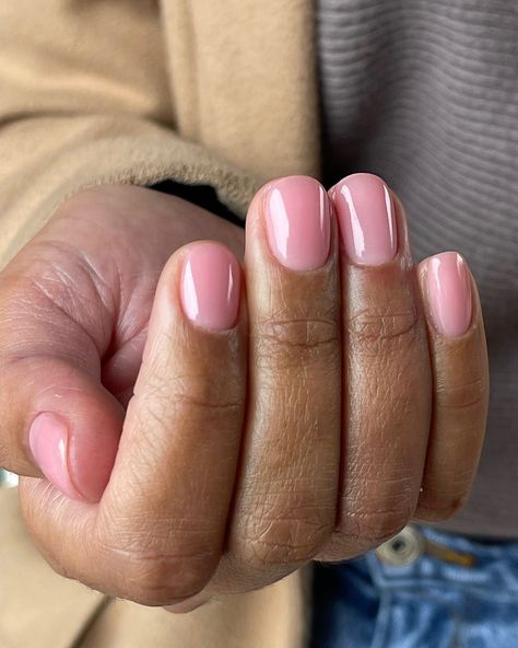 Natural Pink Manicure, Pink Uv Gel Nails, Cream Pink Nails, Natural Pink Gel Manicure, Short Nails Colour, Soft Pink Manicure, Neutral Pink Gel Nails, Gel Manicure Short Nails Natural, Natural Shellac Nails