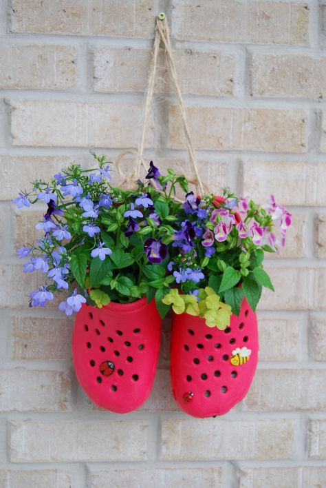 Planter Diy Ideas, Creative Planter, Planter Diy, نباتا�ت منزلية, Recycled Garden, Unique Planter, Have Inspiration, Garden Containers, House Plants Decor