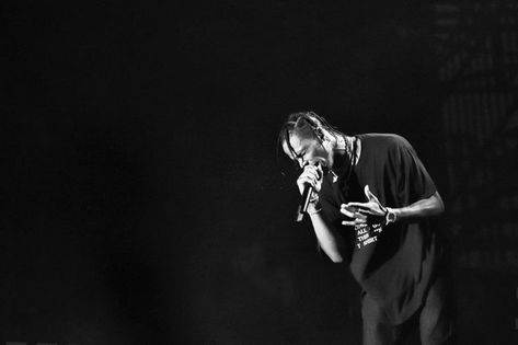 🦋@𝒗𝒍𝒐𝒏𝒆𝒎𝒊𝒎𝒊𝒊🦋 Rapper Pc Wallpaper, Travis Scott Laptop Wallpaper, Rap Aesthetic Wallpaper Macbook, Music Macbook Wallpaper, Rapper Backgrounds Laptop, Travis Scott Wallpapers Laptop, Travis Scott Wallpapers For Laptop, Travis Scott Twitter Header, Rap Pc Wallpaper 1920x1080