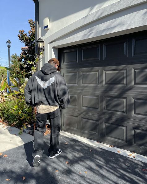 Yeezy Gap Engineered by Balenciaga Dove Hoodie 'Black' #ootd #outfitinspo #outfits #outfitideas#mensclothing #menswear #dunk #gap #balenciaga #yeezy #cargo Dove Hoodie, Black Hoodie, Balenciaga, Gap, Lookbook, Ootd, Street Wear, Mens Outfits, My Style