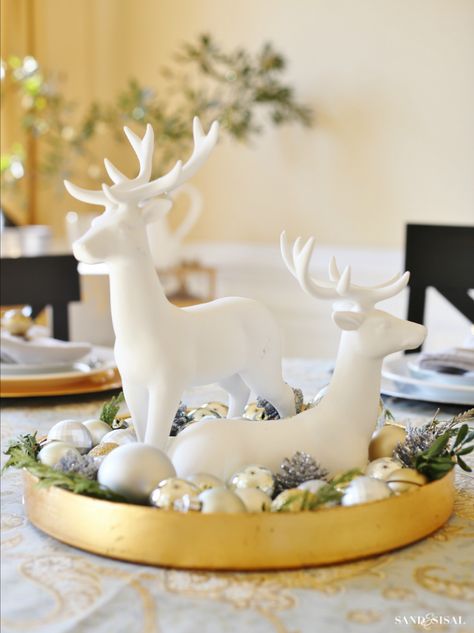 Christmas Reindeer Decorations, Christmas Tray, White Reindeer, Christmas Dining Table, Christmas Dining Room, Gold Christmas Decorations, Christmas Centerpiece, Merry Christmas Decoration, Handmade Christmas Decorations