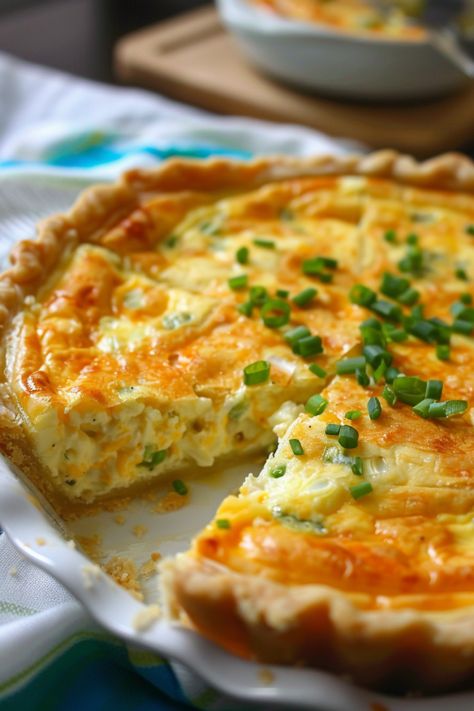 Mozzarella Quiche Recipes, 3 Cheese Quiche, Three Cheese Quiche, Brunch Quiche Recipes, Creative Dinner, Pineapple Cheese, Seaside Cottages, Delicious Quiche, Quiche Recipes Easy