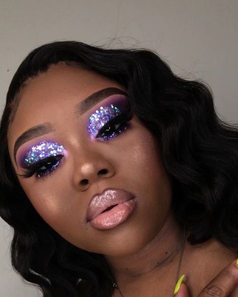 pinterest : @kjvougee ‘ 🦋 follow for more poppin’ pins! 🍒 #makeup 🎀 Light Purple Glitter Makeup, Pisces Eye Makeup, Mermaid Prom Makeup, Glitter Birthday Makeup, Up Do Hairstyles For Prom, Eyeshadow Inspiration, Eye Makeup Glitter, Purple Makeup Looks, Birthday Makeup Looks