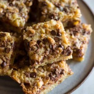 Toffee Chocolate Chip Cookie Bars - Tastes Better From Scratch Desserts With Chocolate Chips, Recipes Using Cake Mix, Fun Holiday Treats, Toffee Chocolate, Chewy Caramel, Bar Desserts, Tastes Better From Scratch, Bars And Squares, Toffee Bars