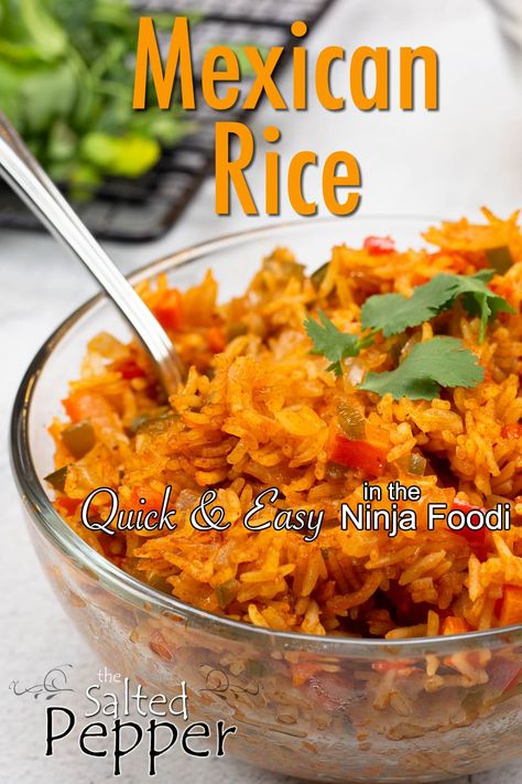 Easy Mexican Rice, Ninja Cooking System Recipes, Mexican Rice Easy, Mexican Rice Recipes, Mexican Side Dishes, Mexican Rice, Easy Mexican, Instant Pot Dinner Recipes, Ninja Foodi