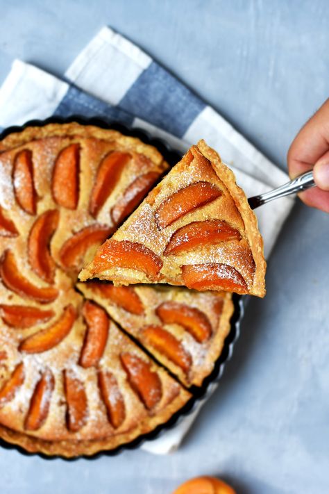 Apricot Frangipane, Almond Custard, Apricot Tart, Cherry Clafoutis, Apricot Recipes, Frangipane Tart, Stone Fruits, Pastry Crust, Canadian Food