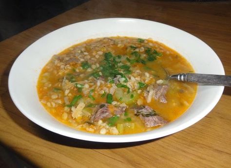 Down to Earth: Vegetable soup with bone marrow Bone Marrow Soup, Marrow Soup, Bone Soup, Chile Recipes, Root Vegetable, Food Home, Bone Marrow, Gluten Free Cooking, Down To Earth