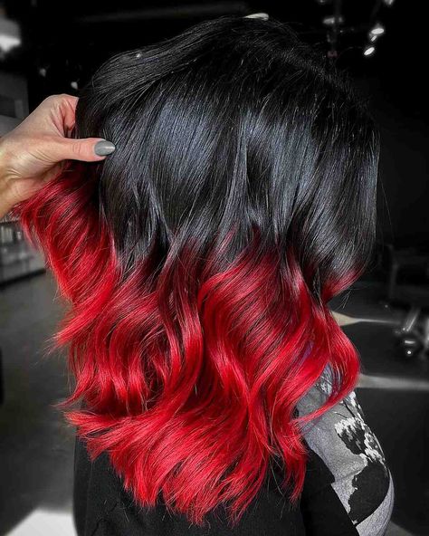 Red Hair Tips, Black To Red Ombre, Dark Red Hair Color, Black Red Hair, Red Ombre Hair, Black Hair Dye, Jet Black Hair, Dark Red Hair, Black Hair Color