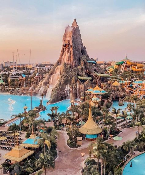 Volcano Bay Orlando, Cabana Bay, Water Theme Park, Volcano Bay, Portugal Beach, Orlando Travel, Universal Studios Florida, Universal Orlando Resort, Universal Studios Orlando