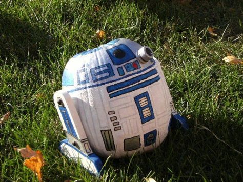 R2-D2 Pumpkin R2d2 Pumpkin, Star Wars Pumpkin, Star Wars Crafts, Pumpkin Contest, R2 D2, Star Wars Party, Pumpkin Painting, Theme Halloween, Pumpkin Ideas