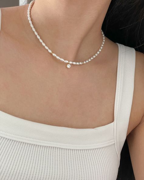 Classic elegant pearl necklaces you’ve been looking for 🐚 Visit www.myjuvelofficial.com to explore more pearl jewelry 🛒 Pearl Necklaces, Classic Elegant, Pearl Jewelry, Pearl Necklace, Necklaces, Quick Saves