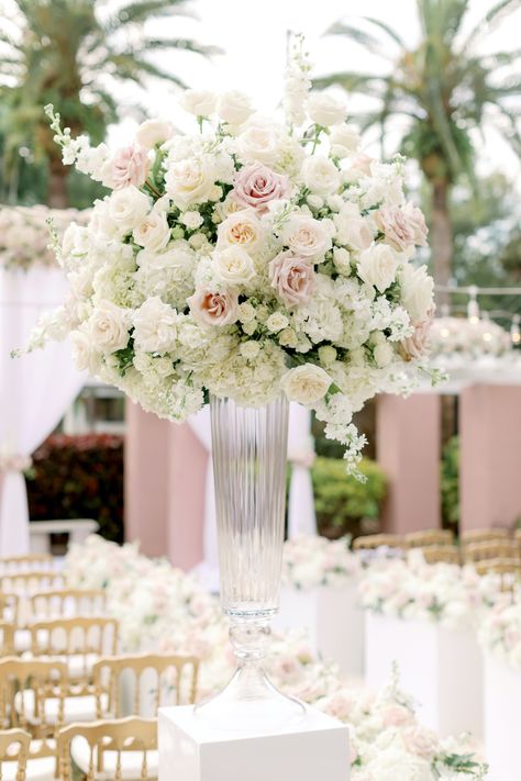 Light Pink And White Flower Bouquet, Tea Garden Wedding, White Wedding Flowers Centerpieces, Wedding Cermony, Weddings Decorations Elegant Romantic, Wedding Columns, Wedding Vase Centerpieces, St Pete Wedding, Pink And White Weddings