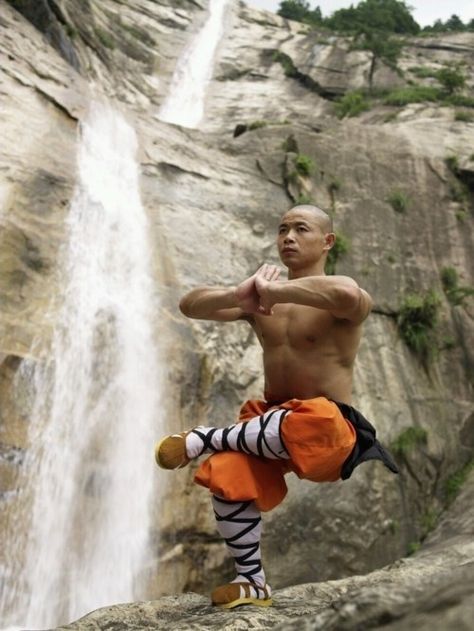 Shaolin Monk  Lifestyle By Design. Crossfit Images, Shaolin Monastery, Qigong Exercises, Gym Images, Shaolin Monks, Shaolin Kung Fu, Motivational Images, Pencak Silat, Qi Gong