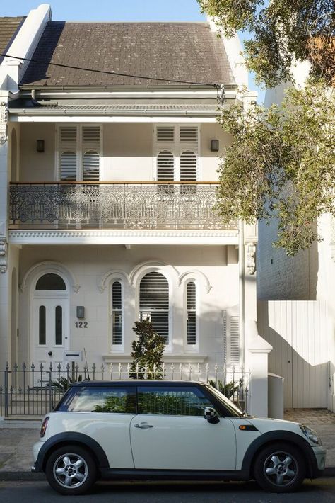 Paddington Terrace by Georgina Wilson Architects Paddington Terrace, Terrace Architecture, Coffee Styles, Terrace House Interior, Georgina Wilson, Terrace House Exterior, Terrace Houses, French Doors Exterior, Est Living