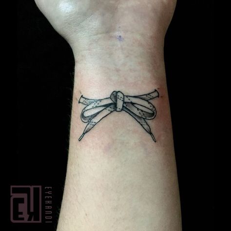 hockey shoelace tattoo Small Hockey Tattoos Simple, Simple Hockey Tattoo, Shoelace Tattoo, Hockey Tattoo For Women, Hockey Tattoo For Guys, Hockey Tattoo Ideas, Ice Hockey Tattoo, Hockey Tattoos, Style Extensions